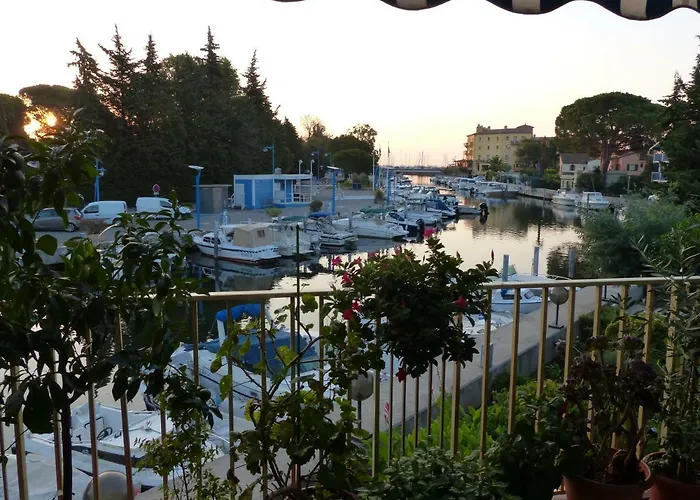 Bord De Avec Vue Mandelieu